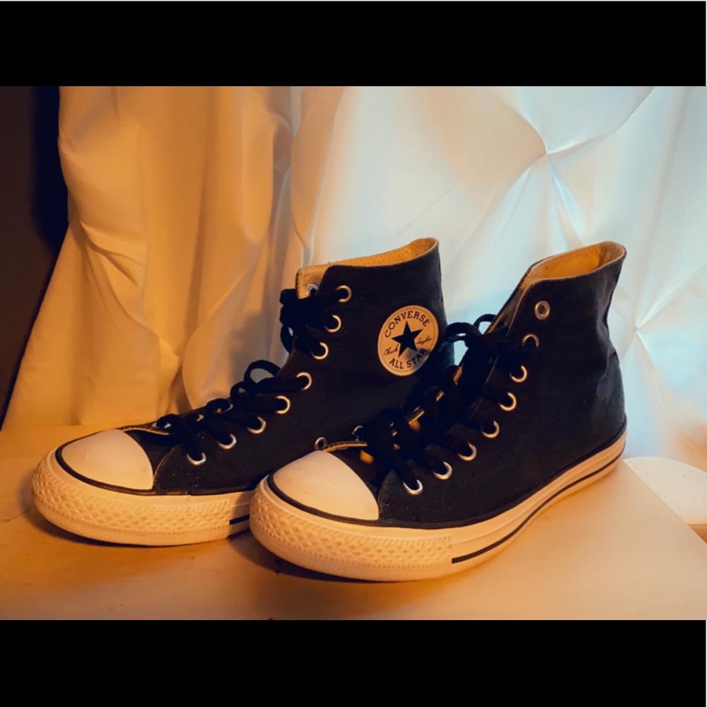 Black converse high tops